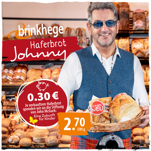 JohnMcGurk Brinkhege Spenden Brot